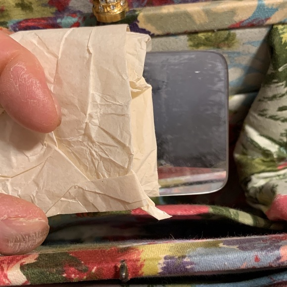 RARE 50’s 60’s FLORAL PLEATED HANDBAG PURSE JEWELED CLASP,MATCHING COIN … - Picture 10 of 15